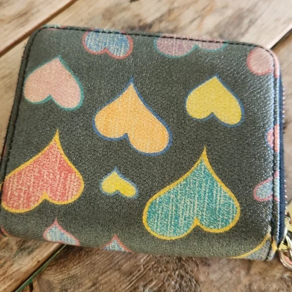 Y2K Dooney & Bourke Heart Pattern Wallet - Picture 6 of 10
